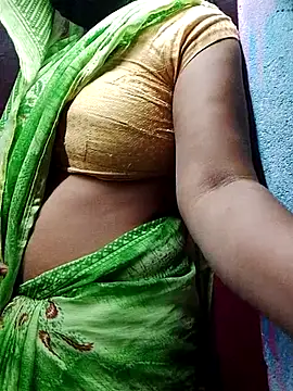 Snapshot of Cr_sonam chatting on 10.21.25 Cr sonam online show from 10.21.25