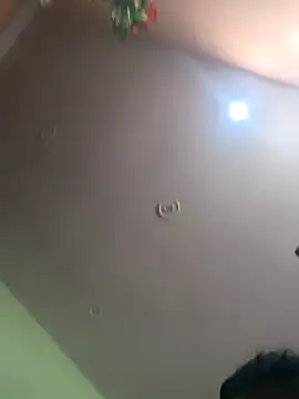 Snapshot of Bull_For_Cuckold_Realmeet chatting on 12.16.25 Bull For Cuckold Realmeet online show from 12.16.25