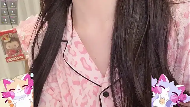 Snapshot of Nebula-qiu chatting on 11.30.25 Nebula-qiu online show from 11.30.25