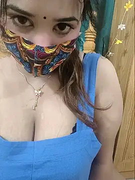 Beauty Queen Soniya online show from 04.23.26