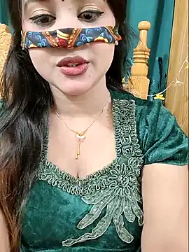 Beauty Queen Soniya online show from 04.24.26