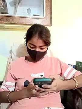 Snapshot of Payal_G chatting on 11.15.25 Payal G online show from 11.15.25