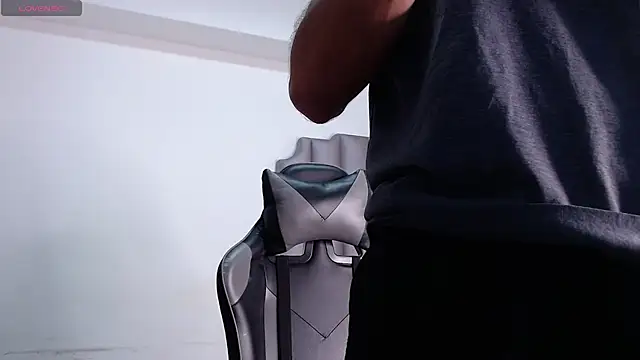 Rurik Jones online show from 10.24.25