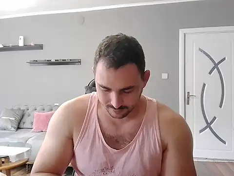 Snapshot of mastermute chatting on 10.24.25 mastermute online show from 10.24.25