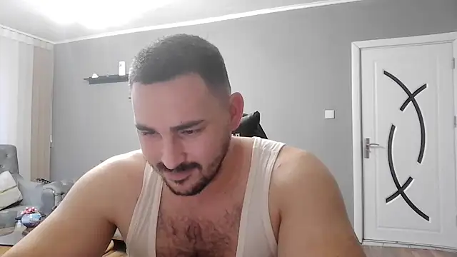 Snapshot of mastermute chatting on 11.21.25 mastermute online show from 11.21.25