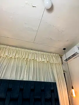 Snapshot of Luna_star3 chatting on 11.09.25 Luna star3 online show from 11.09.25