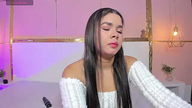 TianaGlow44 online show from 12.15.25