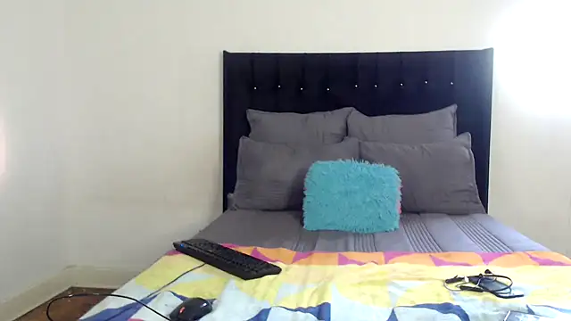 MissLola026 online show from 03.10.26