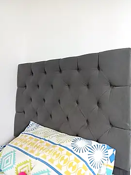 Snapshot of Queen_sofya chatting on 10.20.25 Queen sofya online show from 10.20.25