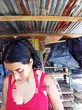 Snapshot of Queen_sofya chatting on 10.29.25 Queen sofya online show from 10.29.25