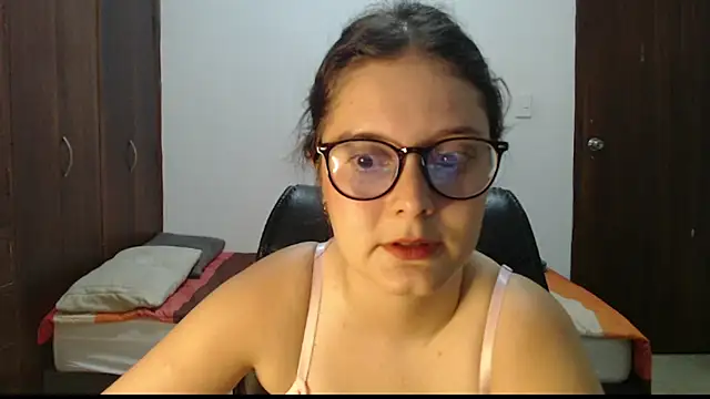 CarlaLorez online show from 07.22.26