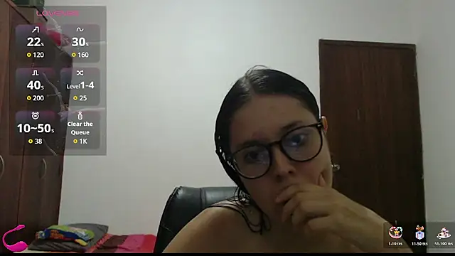 CarlaLorez online show from 08.02.26