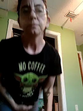 Snapshot of 1988beth chatting on 03.04.26 1988beth online show from 03.04.26