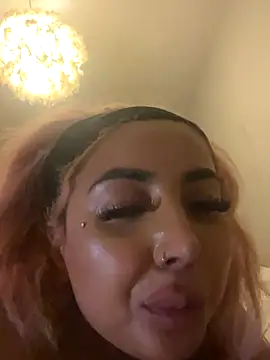 zara bellexx online show from 11.10.25