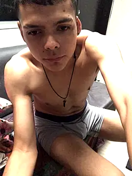 Snapshot of nexus0_o chatting on 10.29.25 nexus0 o online show from 10.29.25