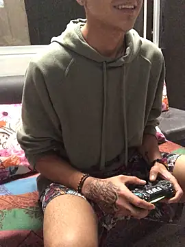 Snapshot of nexus0_o chatting on 10.31.25 nexus0 o online show from 10.31.25