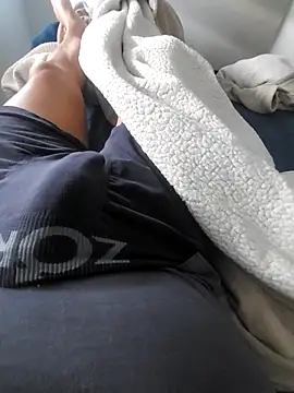 Merlin2310 online show from 11.16.25