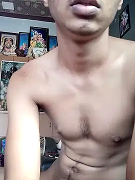 Snapshot of use_19 chatting on 11.25.25 use 19 online show from 11.25.25