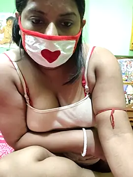 Snapshot of MAGGO-11 chatting on 10.12.25 MAGGO-11 online show from 10.12.25