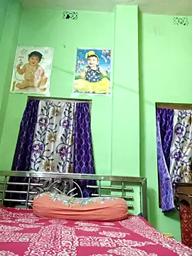 Snapshot of MAGGO-11 chatting on 10.19.25 MAGGO-11 online show from 10.19.25