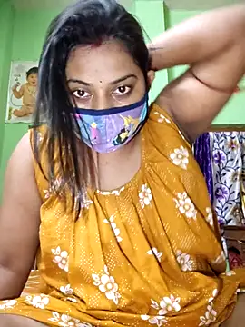 Snapshot of MAGGO-11 chatting on 10.22.25 MAGGO-11 online show from 10.22.25