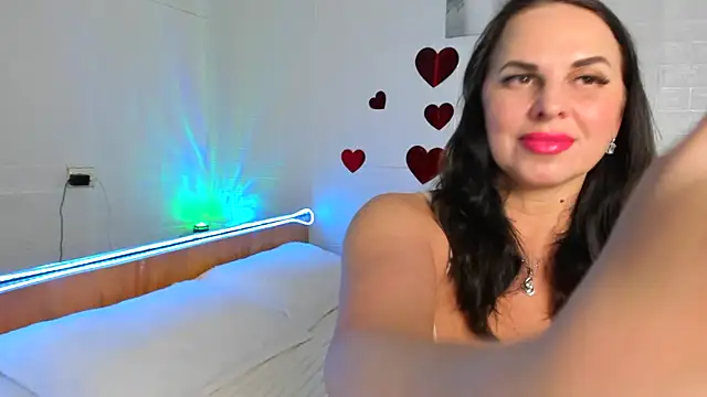 Snapshot of MIRAA_LUV chatting on 05.20.26 MIRAA LUV online show from 05.20.26