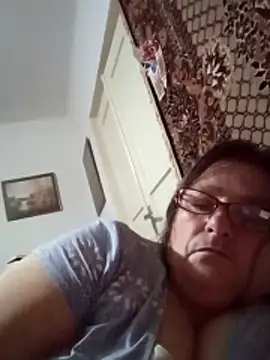 MilaCold5443 online show from 11.28.25