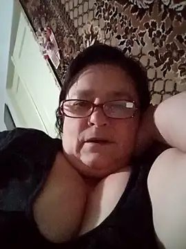 Snapshot of MilaCold5443 chatting on 02.02.26 MilaCold5443 online show from 02.02.26