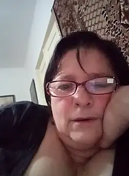 Snapshot of MilaCold5443 chatting on 02.03.26 MilaCold5443 online show from 02.03.26