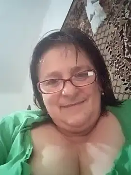 Snapshot of MilaCold5443 chatting on 02.14.26 MilaCold5443 online show from 02.14.26