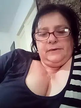 Snapshot of MilaCold5443 chatting on 03.17.26 MilaCold5443 online show from 03.17.26