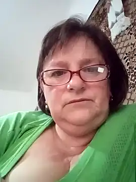 Snapshot of MilaCold5443 chatting on 03.25.26 MilaCold5443 online show from 03.25.26