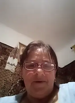 Snapshot of MilaCold5443 chatting on 04.10.26 MilaCold5443 online show from 04.10.26