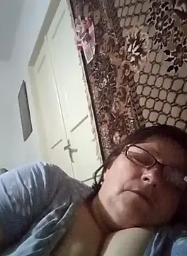 Snapshot of MilaCold5443 chatting on 04.15.26 MilaCold5443 online show from 04.15.26