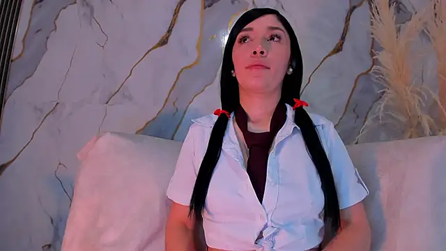 Snapshot of AbbyLewiis chatting on 10.22.25 AbbyLewiis online show from 10.22.25