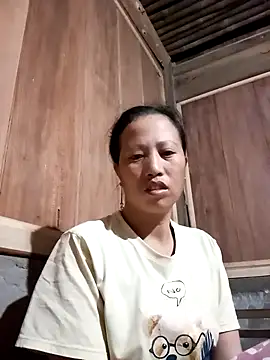 Snapshot of jerry-xx chatting on 11.12.25 jerry-xx online show from 11.12.25