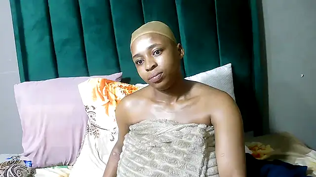 DeliciousBoobsx25 online show from 11.11.25