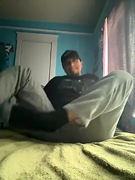 Snapshot of Steven-1989 chatting on 11.16.25 Steven-1989 online show from 11.16.25