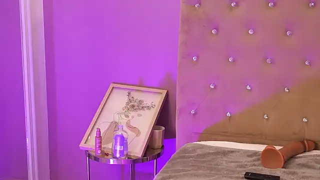 ClaraPasssion online show from 11.18.25