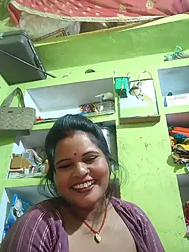 Snapshot of ALEXXA_143 chatting on 10.24.25 ALEXXA 143 online show from 10.24.25