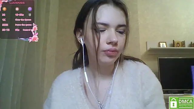 Snapshot of CeyaLier chatting on 05.19.26 CeyaLier online show from 05.19.26