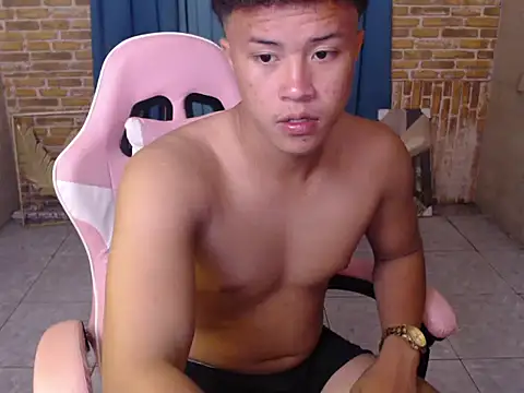 ur naughtyboy patrick online show from 03.08.26