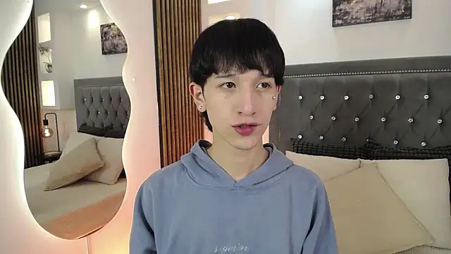 Emo Boy  online show from 06.01.26