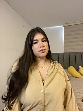 Isabella LaRue online show from 01.15.26