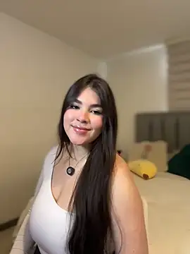 Snapshot of Isabella_LaRue chatting on 02.18.26 Isabella LaRue online show from 02.18.26