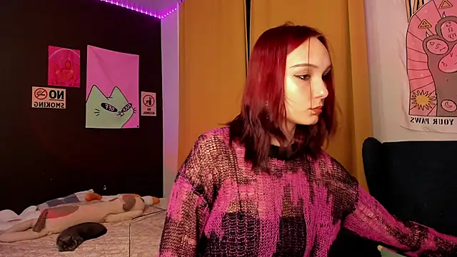 Snapshot of Aurisinst chatting on 10.19.25 Aurisinst online show from 10.19.25