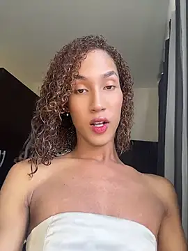 Snapshot of Chloe_Celeste chatting on 06.21.26 Chloe Celeste online show from 06.21.26