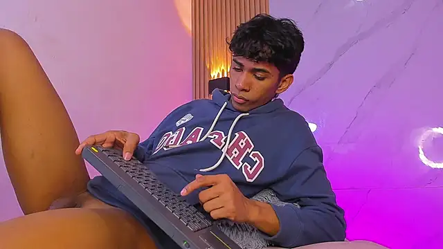 Ethan thouse online show from 12.03.25