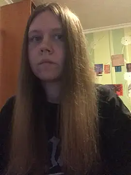 LunaVirelle online show from 04.19.26