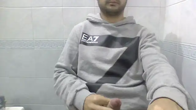 Snapshot of sci69 chatting on 11.14.25 sci69 online show from 11.14.25